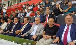 İl Protokolü Erzincanspor Maçını Tam Kadro İzledi