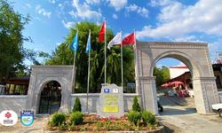 Sultan Melik Türbesi Çevre Düzenlemesi Tamamlandı