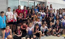 7’den 70’e Cumhuriyet coşkusu: Bayram Onuruna Kulaç Attılar