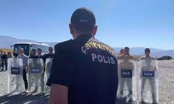 Erzincan Çevik Kuvvet Polisinden Nefes Kesen Tatbikat