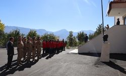 Köy Okuluna Jandarmadan Atatürk Köşesi