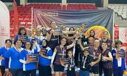Voleybolda Kadınlarda Erzincan Valiliği Erkeklerde Milli Eğitim Müdürlüğü Şampiyon Oldu