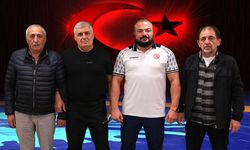 Sarıçiçek’in Antrenörlerinden Tebrik Ziyareti