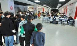 Terzi Sofrasında Her Gün 800 Kişiye Yemek Dağıtılıyor