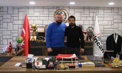 İş İnsanı İbrahim Polat’tan Sarıçiçek’e Tebrik Ziyareti