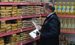 Zabıta Ekipleri Zincir Marketler ve Büfeleri Denetledi