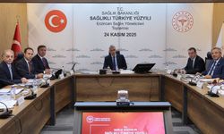 Erzincan’da Sağlık Yöneticileri Toplantısı: "Sağlıklı Türkiye Yüzyılı Vizyonu Masaya Yatırıldı"