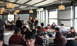 “Biz Bir Aileyiz” Projesinde Öğrenciler Kahvaltıda Buluştu