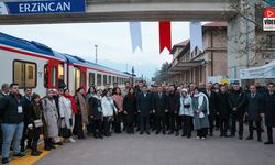 Turistik Doğu Ekspresine Erzincan’da Coşkulu Karşılama