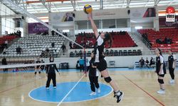 Yıldızlar Voleybol Turnuvası Sona Erdi