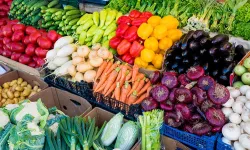 Kar Yağışı Cumartesi Pazarını da Vurdu