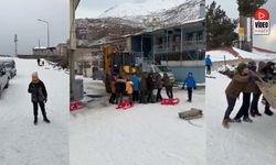 Çocuklar Kepçe Operatörünü İkna Edemedi