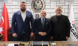 Bakan’dan Gazeteciler Günü Ziyareti