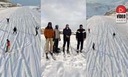 İliç’te Yol Çalışma Alanı Kayak Pistine Dönüştü