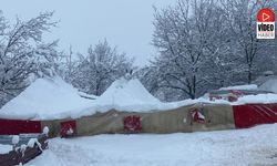 Yetiştirici Zor Durumda: Gebe Koyunlar İçin Barınak Yok