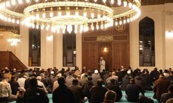 Terzibaba Mezarlığı Külliye Camii'nde Berat Kandili programı düzenlendi