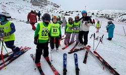 Ergan Dağı Kayak Merkezi'nde Yarışma Heyecanı Başladı