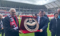 Başbakan Yıldırım, Erzincanspora Uğurlu Geldi