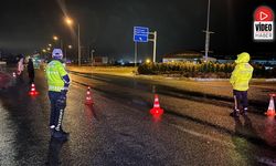 Erzincan'da Kar ve Sis Ulaşımı Aksattı