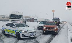 Kar Ve Tipi Ulaşımı Aksatıyor