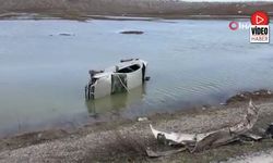 Erzincan-Sivas Yolunda Kaza: Araç Göle Düştü
