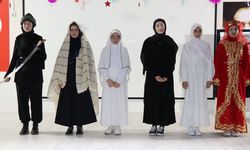 Öğrencilerden 8 Mart’a Özel Program