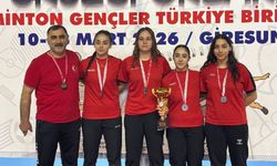 Erzincan Anadolu Lisesi Badmintonda Türkiye İkincisi Oldu