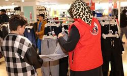 Gönüllü Gençler Derneği 500 Çocuğu Sevindirdi