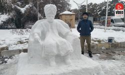 Erzincan’da Kardan Padişah İlgi Odağı Oldu