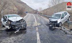 Kemah Yolu’nda İki Araç Çarpıştı: 1 Kişi Yaralandı