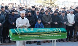 Merhum Öğretmen İçin Terzibaba Camii'nde Cenaze Töreni