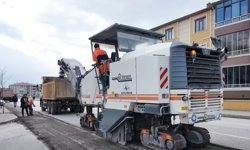 Ergenekon Mahallesi'nde asfalt yenileme çalışması