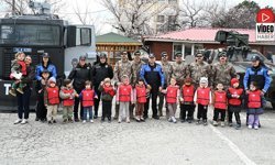 Çocuklar Polislik Mesleğini Yerinde Tanıdı