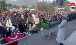 Okul Saldırılarında Hayatlarını Kaybedenler İçin Gıyabi Cenaze Namazı Kılındı