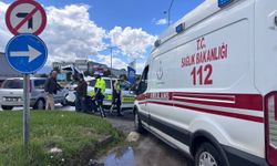 Erzincan'da kavşakta kaza: 3 yaralı