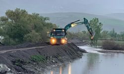 Karasu Nehri'nde Sedde Yükseltme Çalışmaları Sürüyor