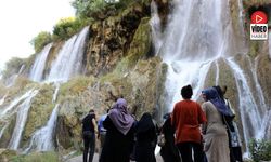 Kar Suları Girlevik Şelalesi'ni Coşturdu