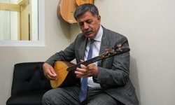 Başkan Aksun’dan Bağlama Resitali…
