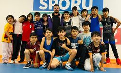 13 Şubat Stadyumu’nda Geleceğin Güreşçileri Yetiştiriliyor