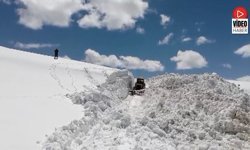 Tercan'da Mayıs Ayında Karla Mücadele Sürüyor