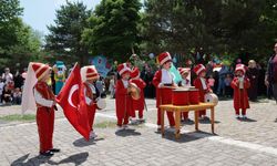 Miniklerden Gönülleri Isıtan Kapanış Şenliği