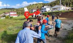 Refahiye'deki Hasta Hava Ambulansıyla Hastaneye Ulaştırıldı