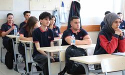 Vali Aydoğdu, Ulalar Anadolu Lisesi'nde öğrenci ve öğretmenlerle buluştu