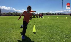 Erzincan'da Çocuklar Spora Koşuyor