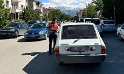 Erzincan'da Okul Çevrelerinde Güvenlik Uygulaması Gerçekleştirildi
