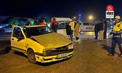 Erzincan'da 2 Aracın Çarpıştığı Kazada 5 Kişi Yaralandı