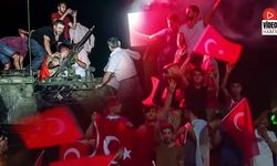 Kahraman Türk Halkı Darbecilerin Planını Bozdu