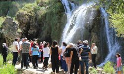 Avrupa'nın sıcağından kaçan gurbetçiler Girlevik'e akın etti