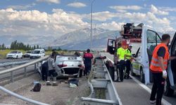 Ters Dönen Otomobilden Yara Almadan Çıktı