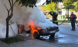 Seyir Halindeki Otomobilin Motoru Alev Aldı